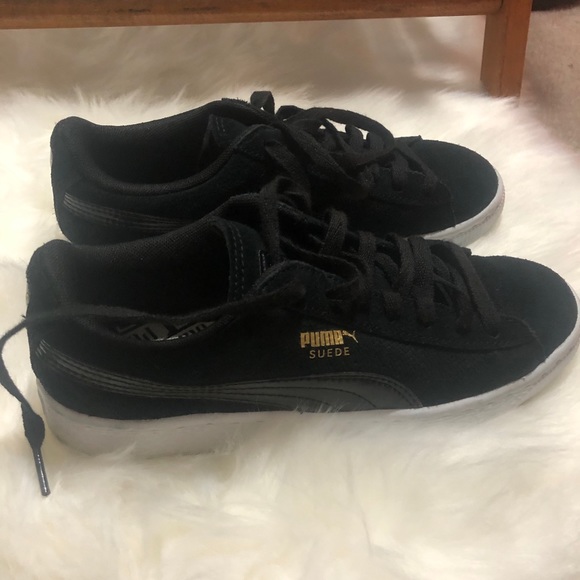 Black Suede Pumas - Picture 2 of 5